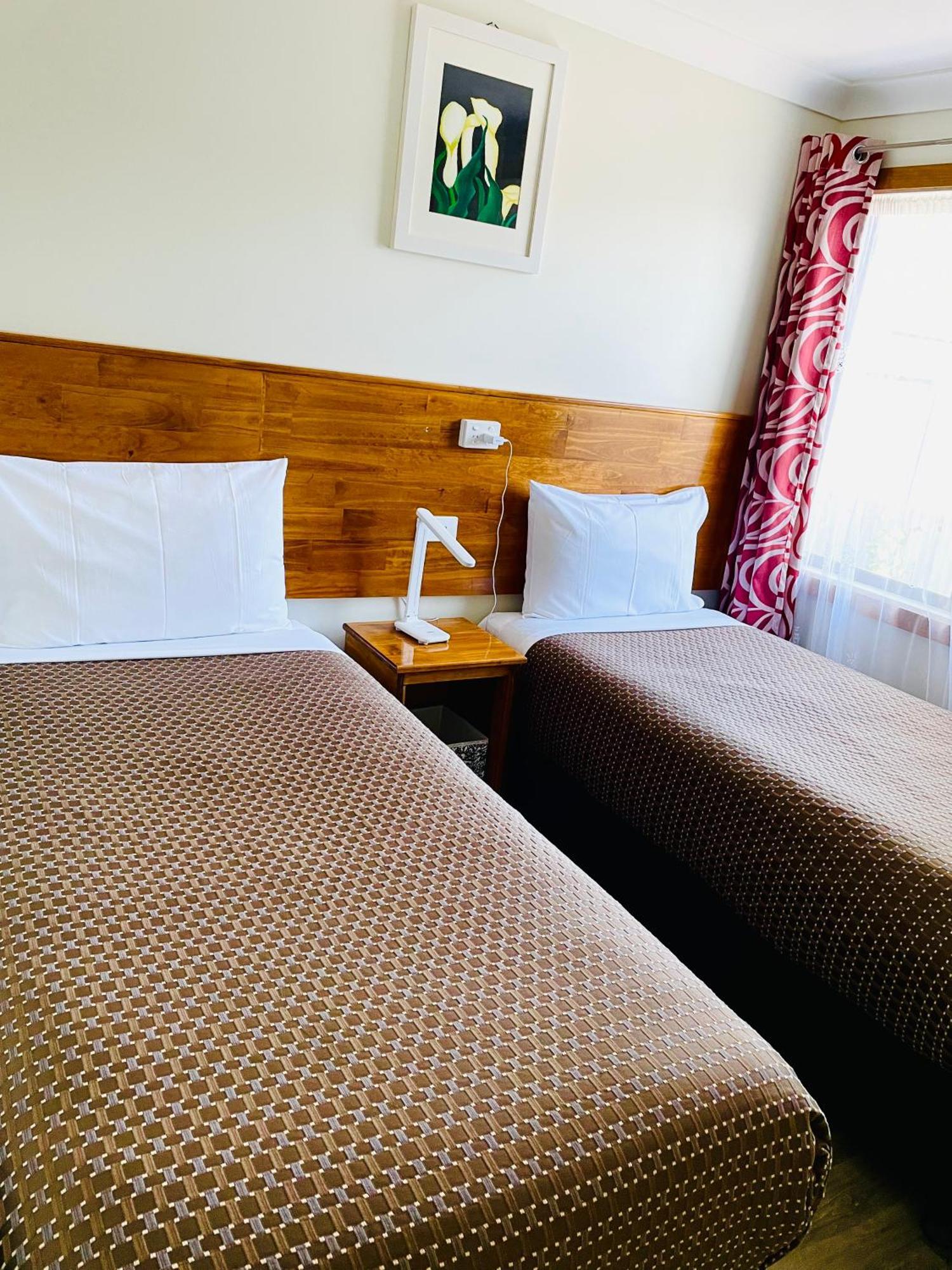 Highway Motor Inn טארי מראה חיצוני תמונה